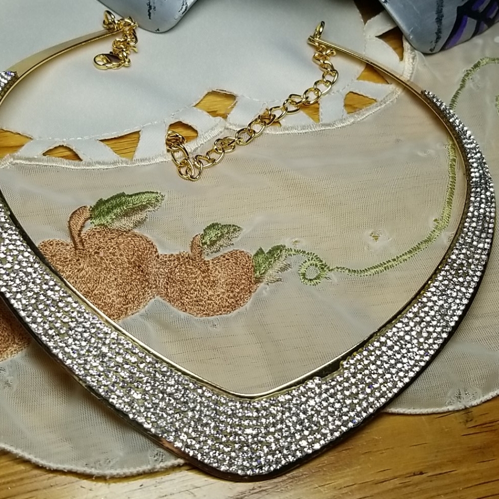 Bling Rhinestone wide fitted necklace Unique piece - Picture 4 of 4